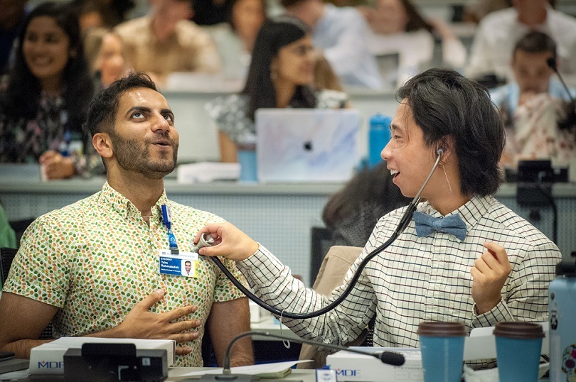 photo from article MCG alumnus and wife endow stethoscope fund begun by alumni association to ensure its continuity