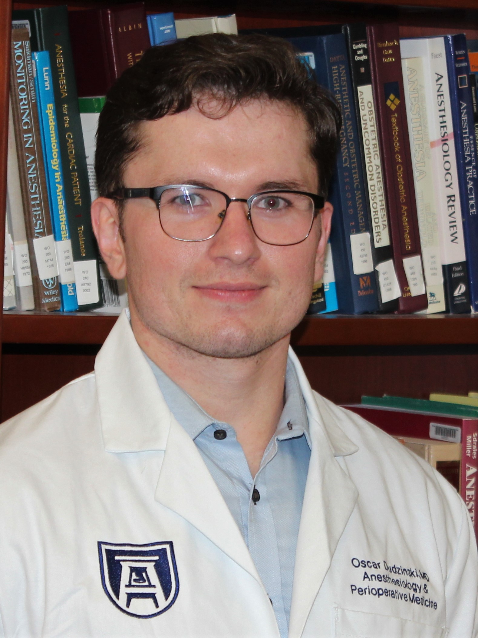 Photo of 
Oscar Dudzinski, MD
