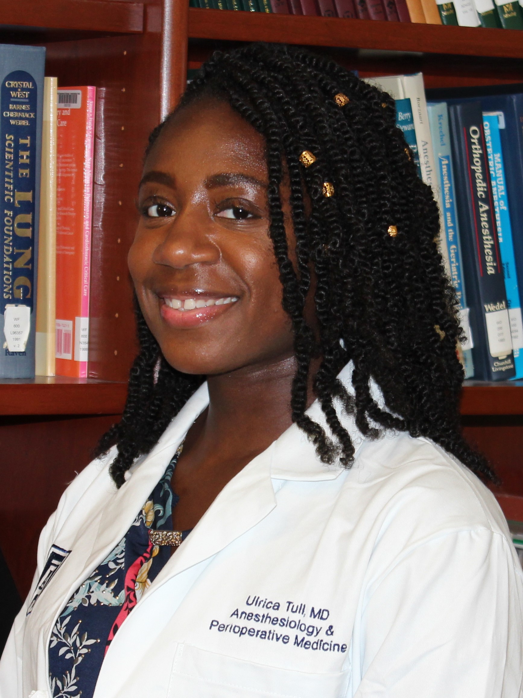 Photo of (Okola) Ulrica Tull, MD