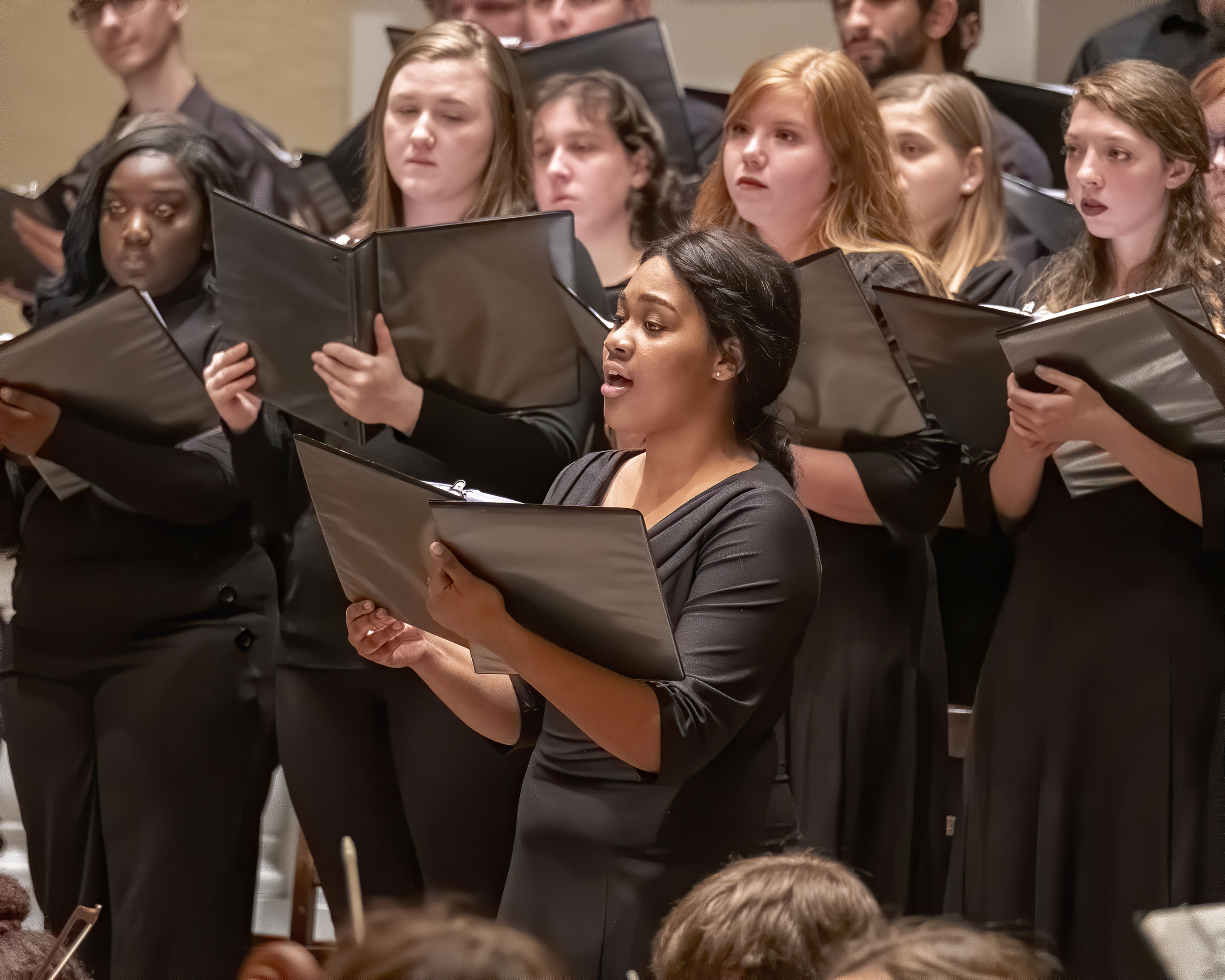 Solo singer and choir