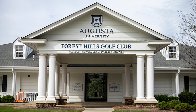 Go to Forest Hills Golf Club