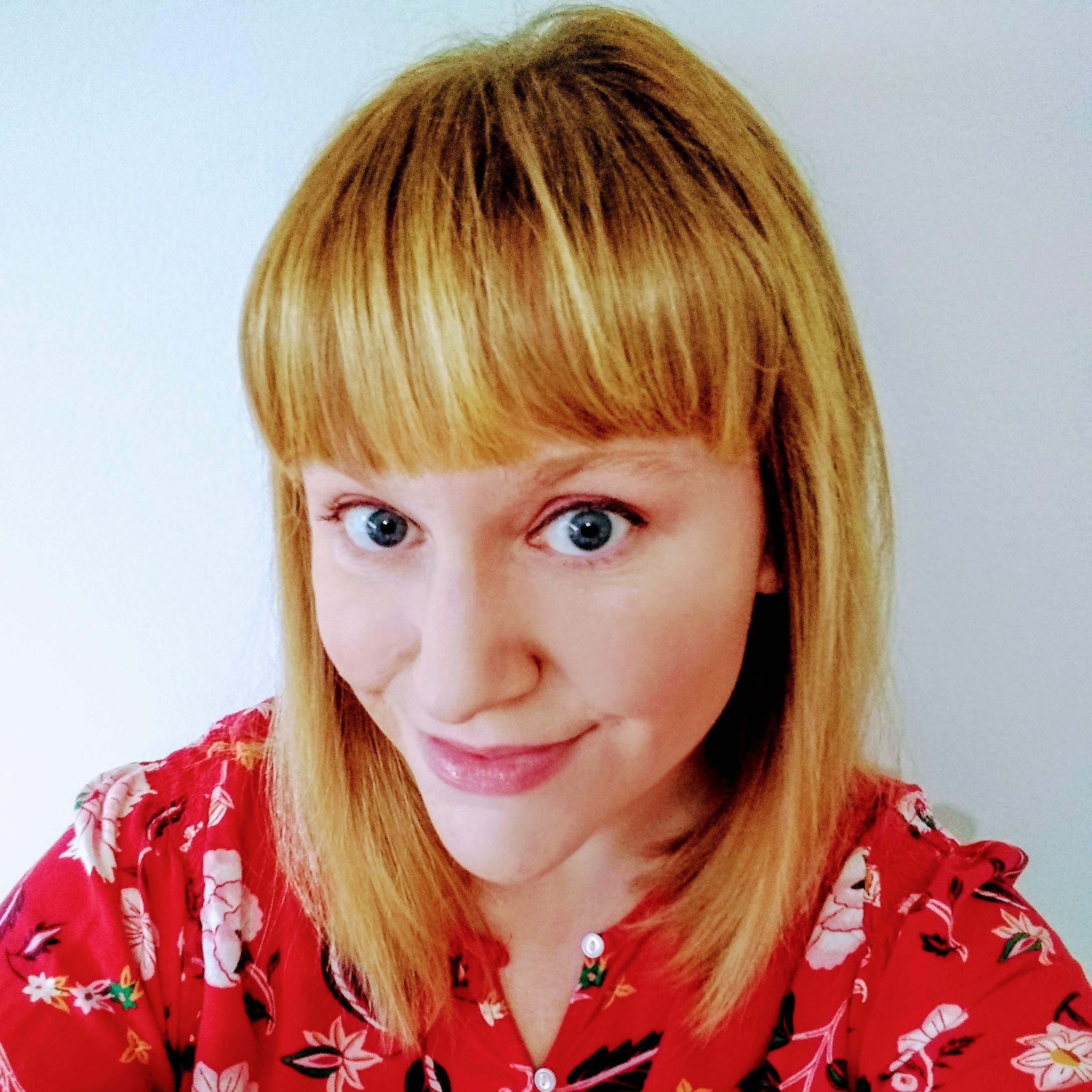 Headshot of Bettina Askew