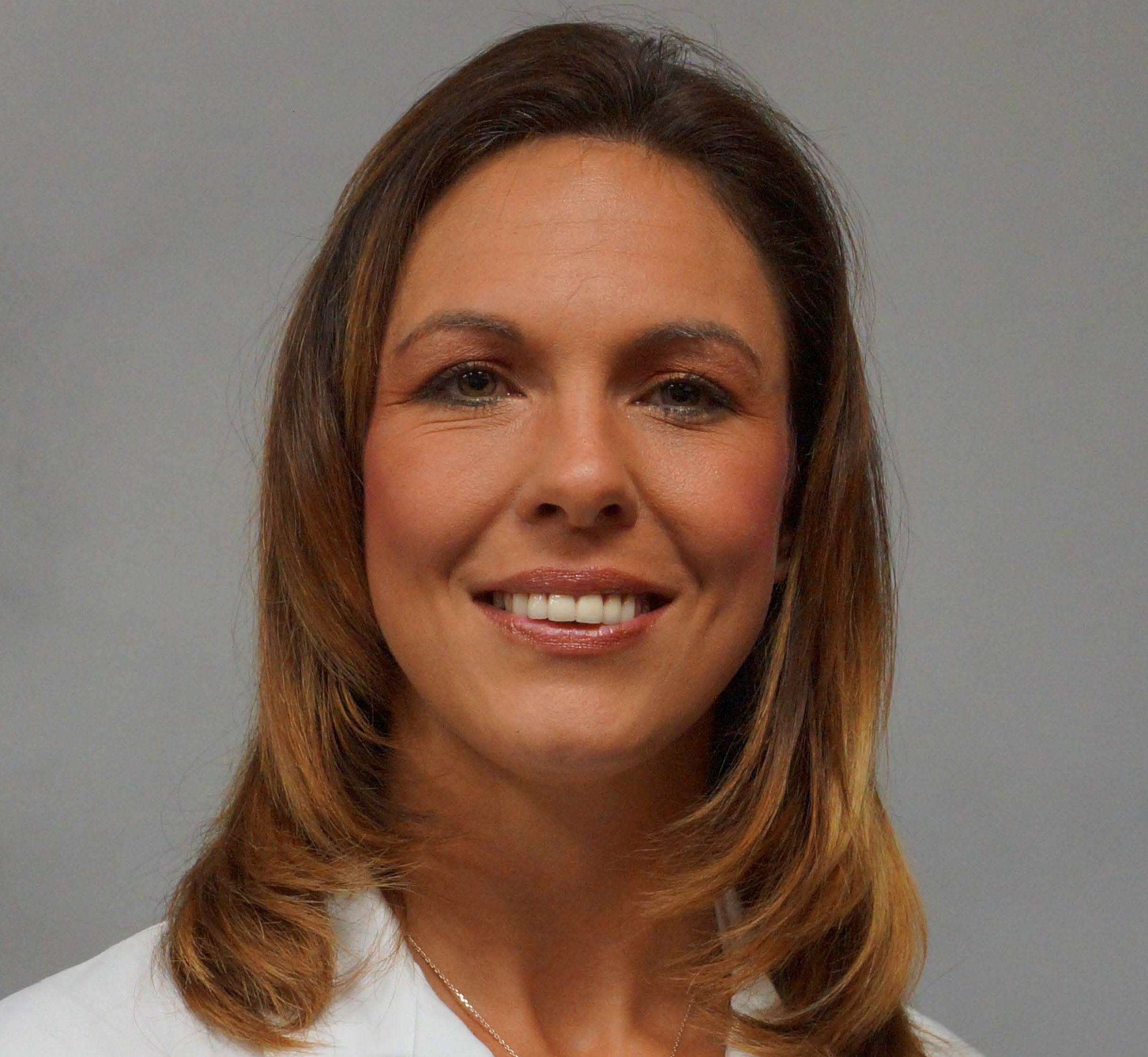 Headshot of Becky Abell