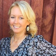 Headshot of Shannon Bailey