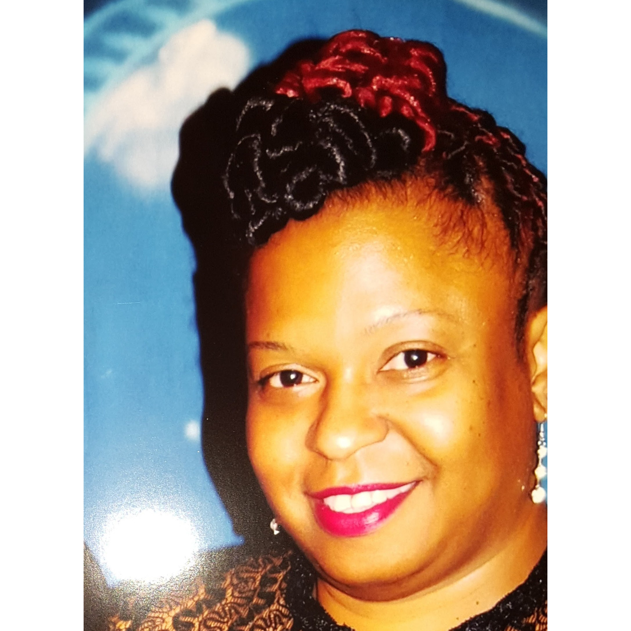 Headshot of Sheila Hunter