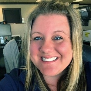 Headshot of Erin Williams