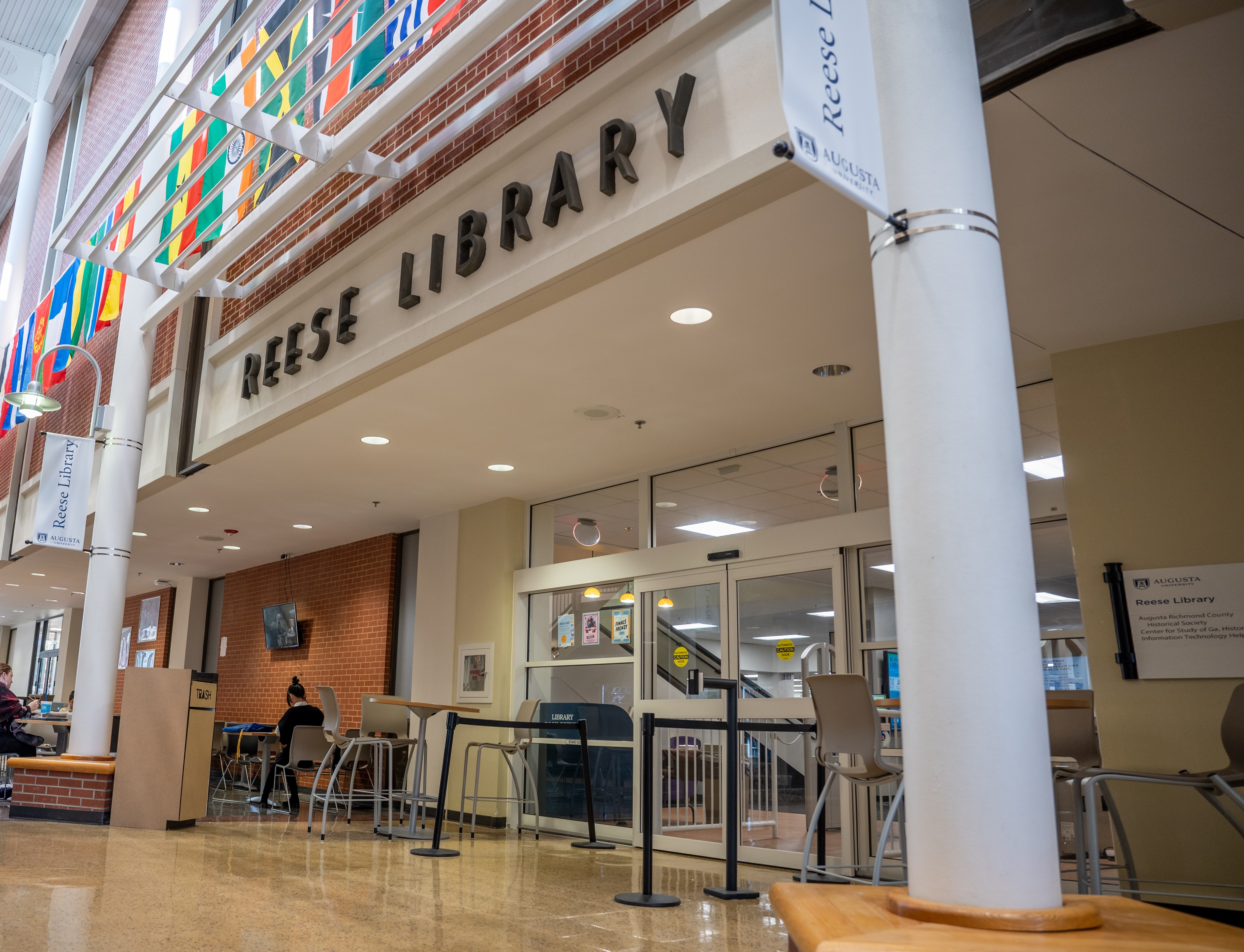 Reese Library Entrance
