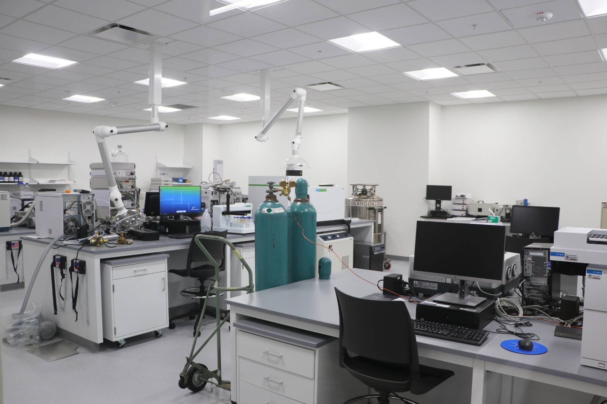 Chemical and Biomolecular Analysis Facility